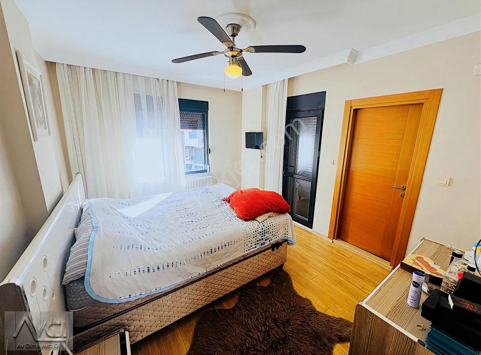 Avcı'dan Altınoluk 340 M2 Arsa İçinde Müstakil 4+2 Yerden Isıtma - Görsel 5
