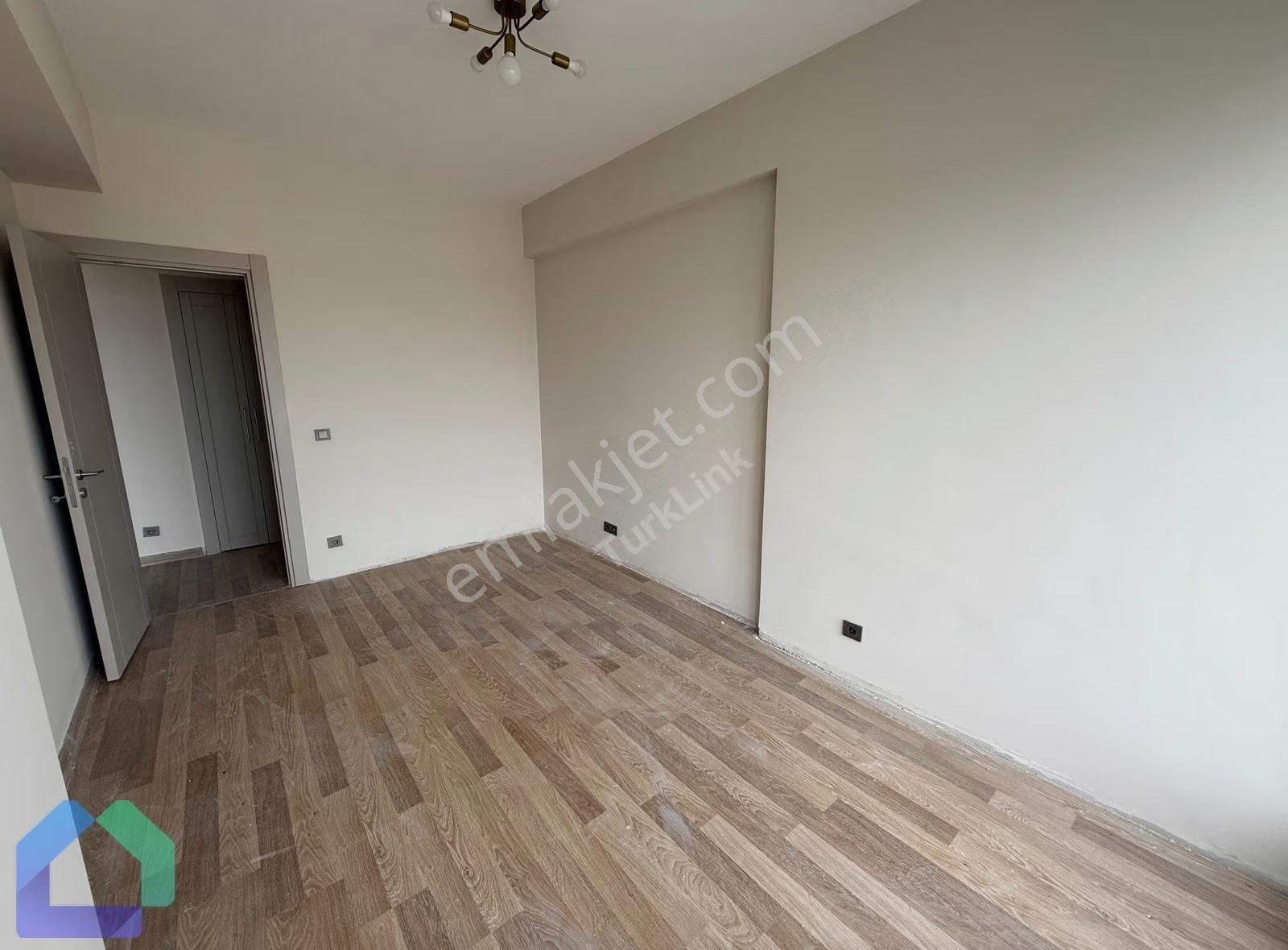 Güneşbahçe Evleri Satılık 1+1 | Son Kat, Manzaralı, Teraslı - Görsel 8