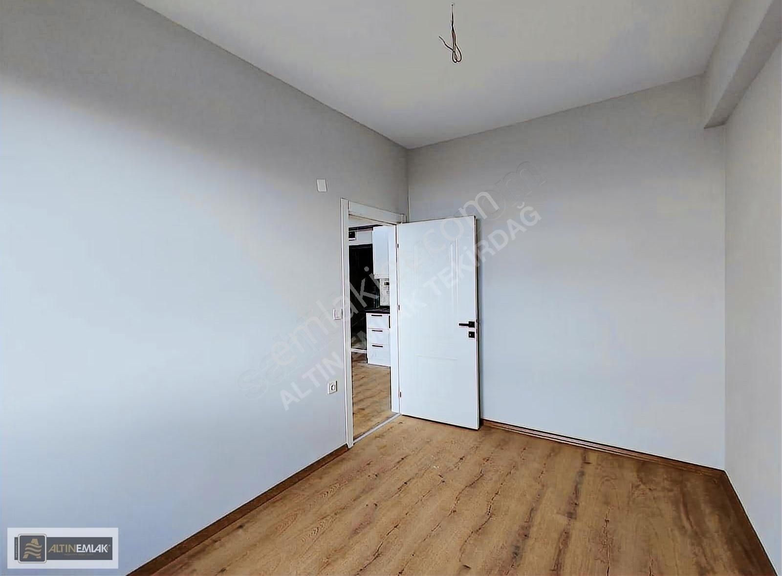 Barbaros Mah. Deniz Manzaralı, Sıfır, 1+1 Satılık Daire - Görsel 4