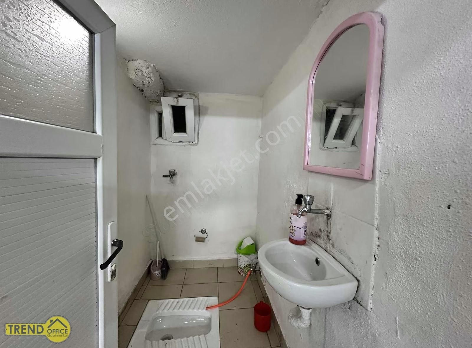 Zümrütevler Mah. Kurtbasan Cadde Üzeri Satılık 160 M2 Dükkan - Görsel 6