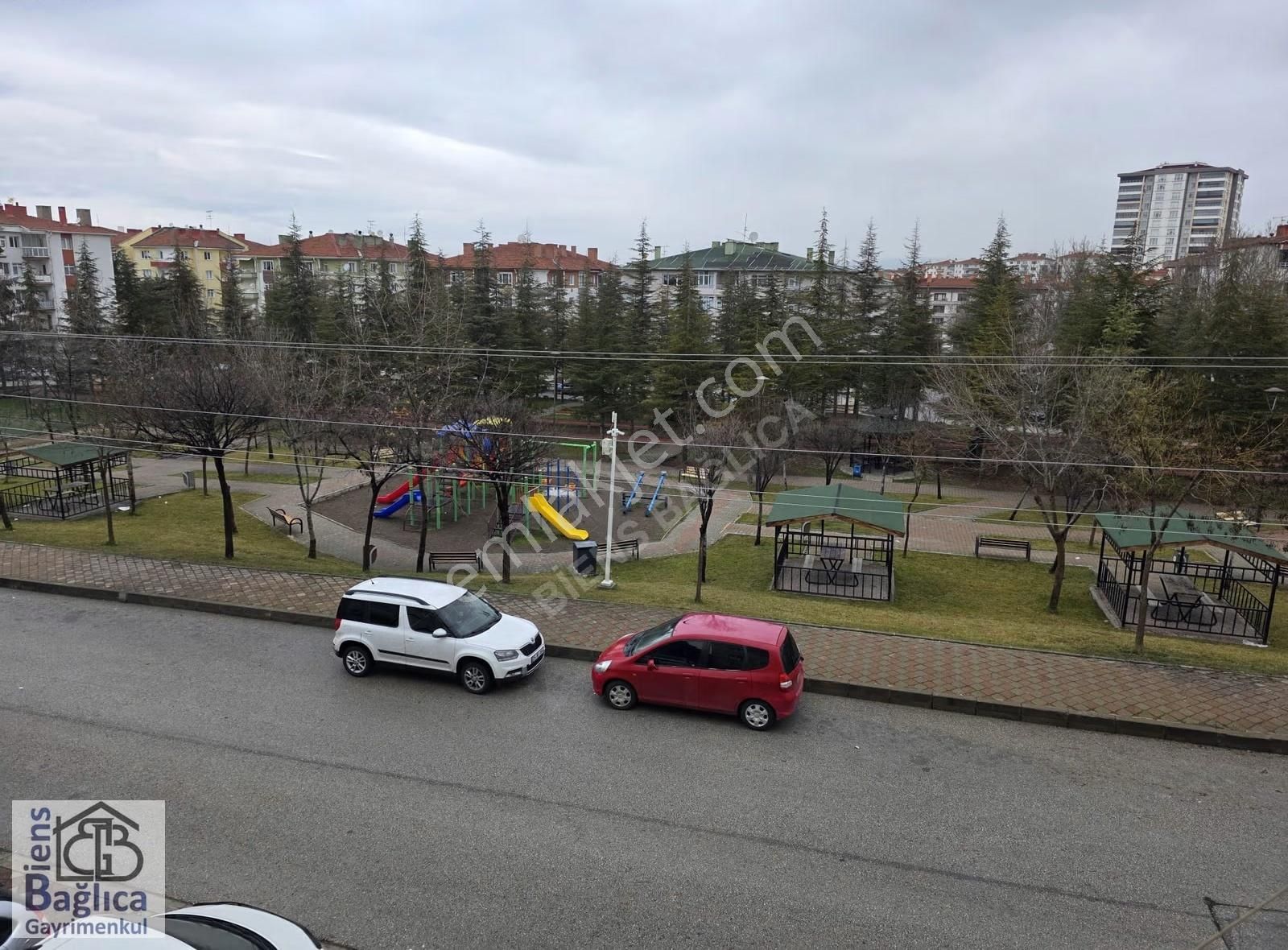 Sincan'da Park Manzaralı, Merkezi Konumda 3+1 Kiralık Daire - Görsel 29