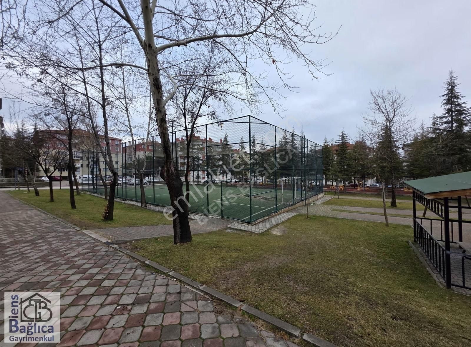 Sincan'da Park Manzaralı, Merkezi Konumda 3+1 Kiralık Daire - Görsel 20