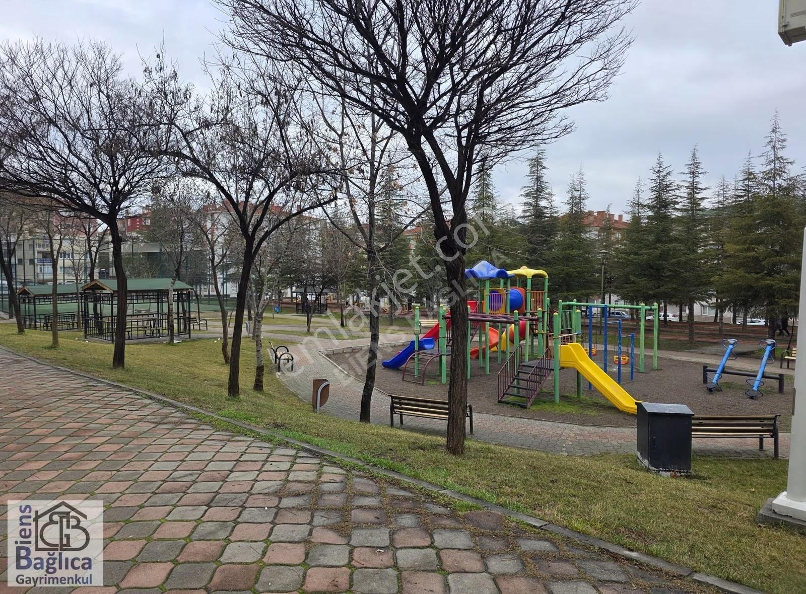 Sincan'da Park Manzaralı, Merkezi Konumda 3+1 Kiralık Daire - Görsel 27
