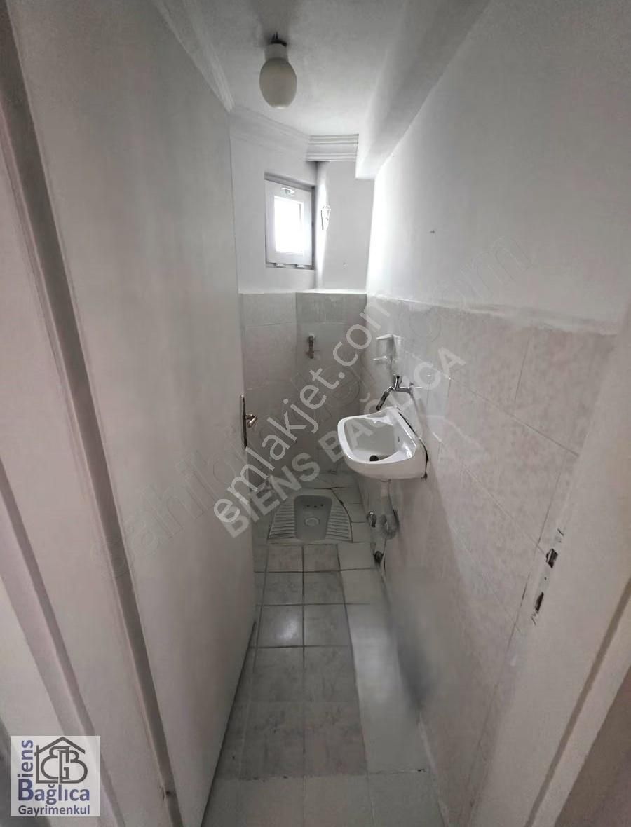 Sincan'da Park Manzaralı, Merkezi Konumda 3+1 Kiralık Daire - Görsel 16