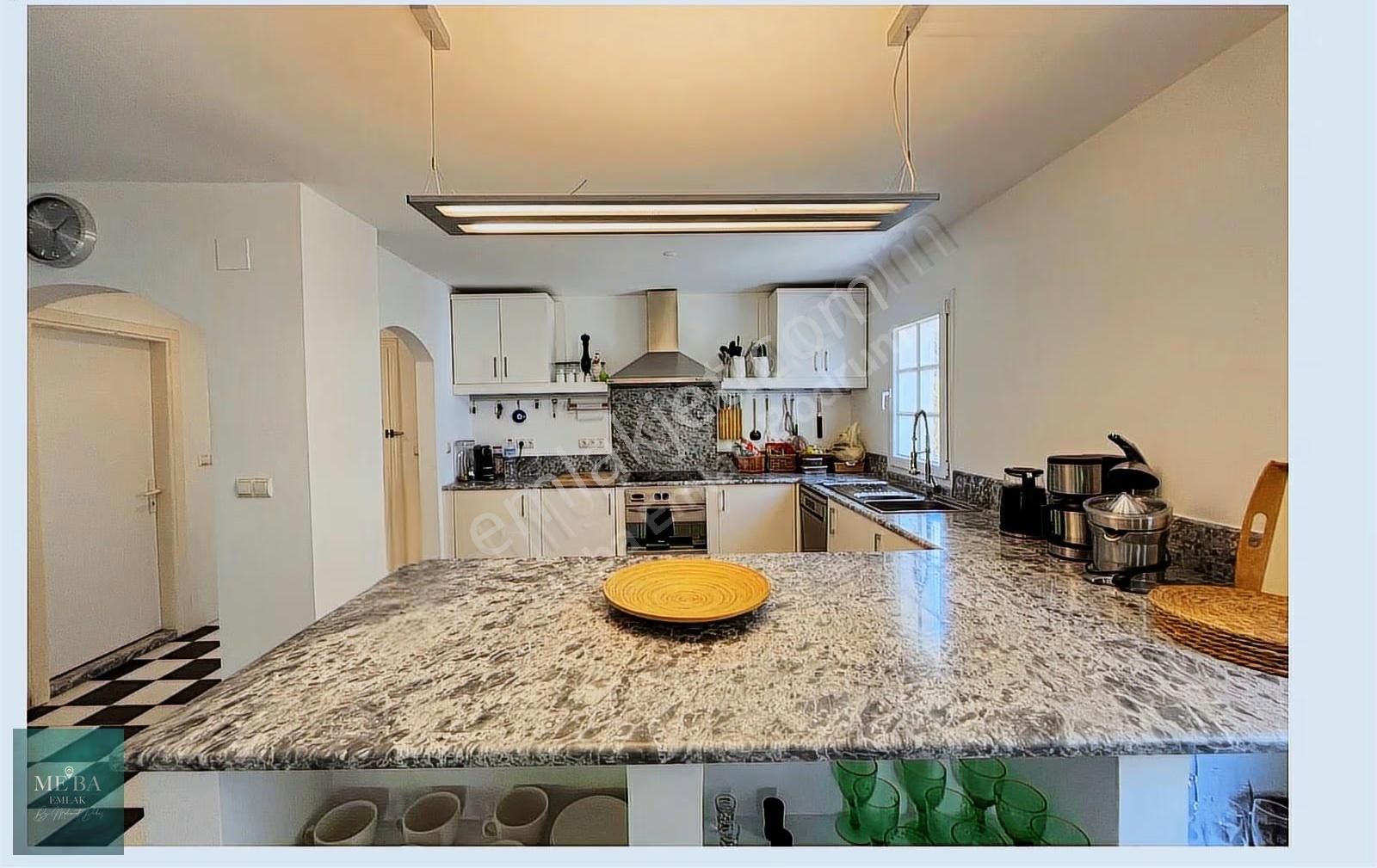 Bodrum Küçükbük'te Satılık 3,5+1 Eşyalı Taş Villa - Görsel 14