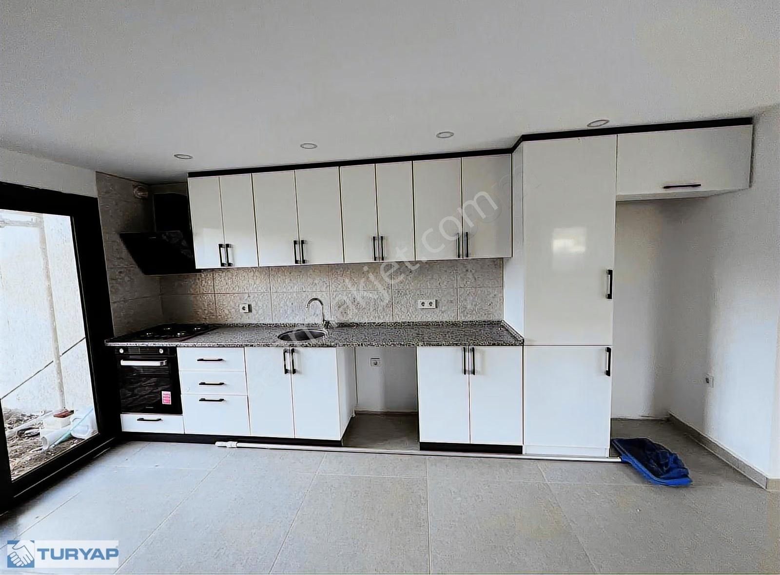 M Yeniköy Mahallesinde Fırsat 3+1 Villa - Görsel 9