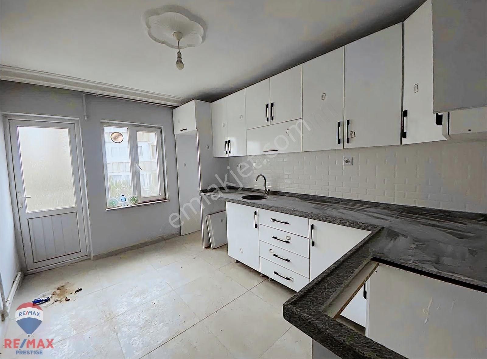 Biga / Şirintepe Mah.mutlu Sitesi Tadilatlı Ara Kat 3+1 Kiralık - Görsel 5