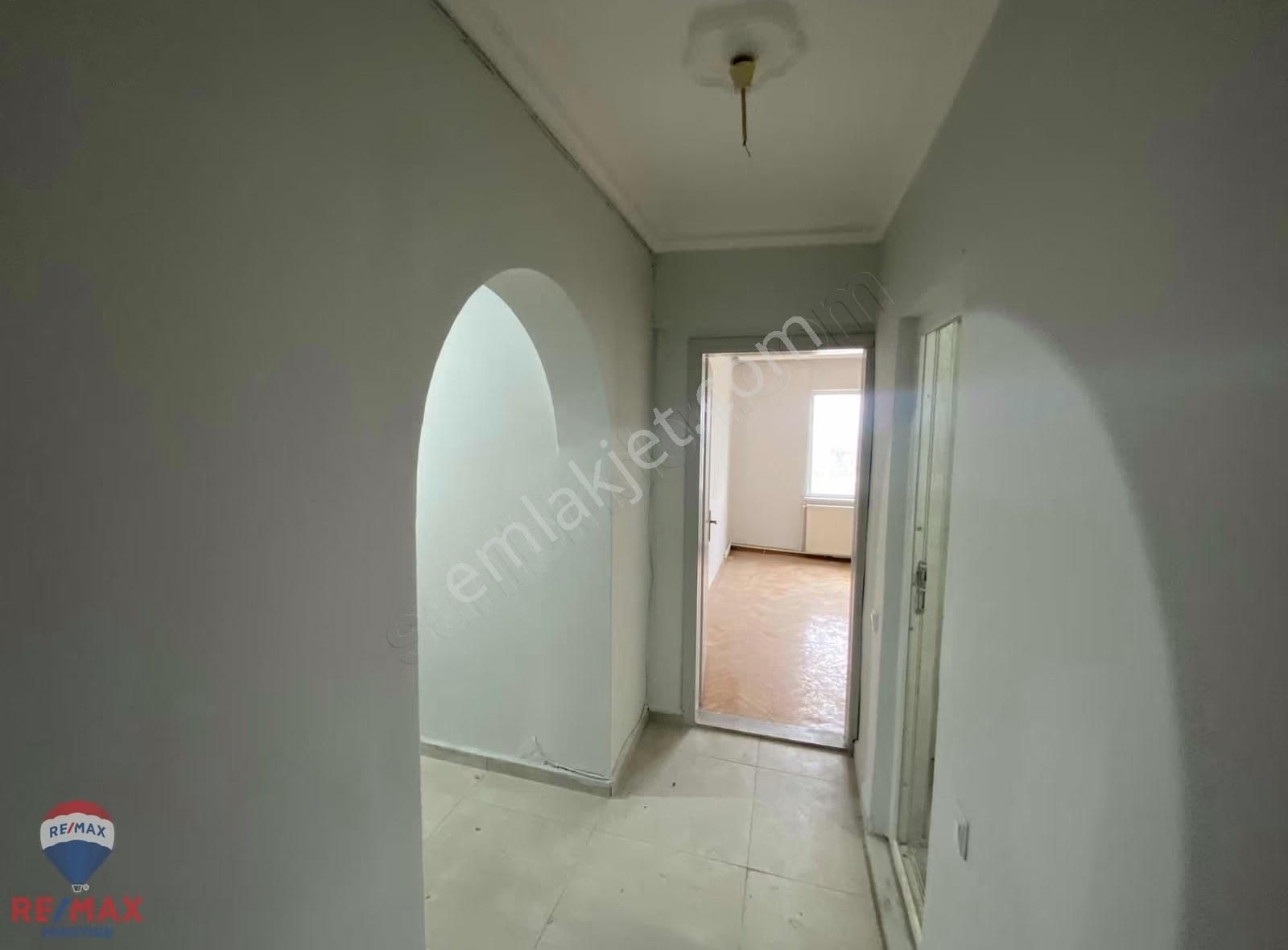 Biga / Şirintepe Mah.mutlu Sitesi Tadilatlı Ara Kat 3+1 Kiralık - Görsel 7