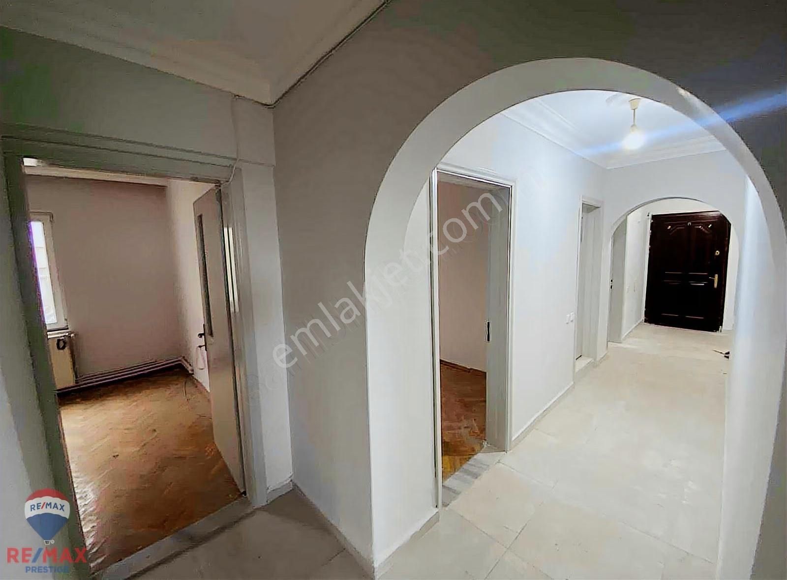 Biga / Şirintepe Mah.mutlu Sitesi Tadilatlı Ara Kat 3+1 Kiralık - Görsel 8