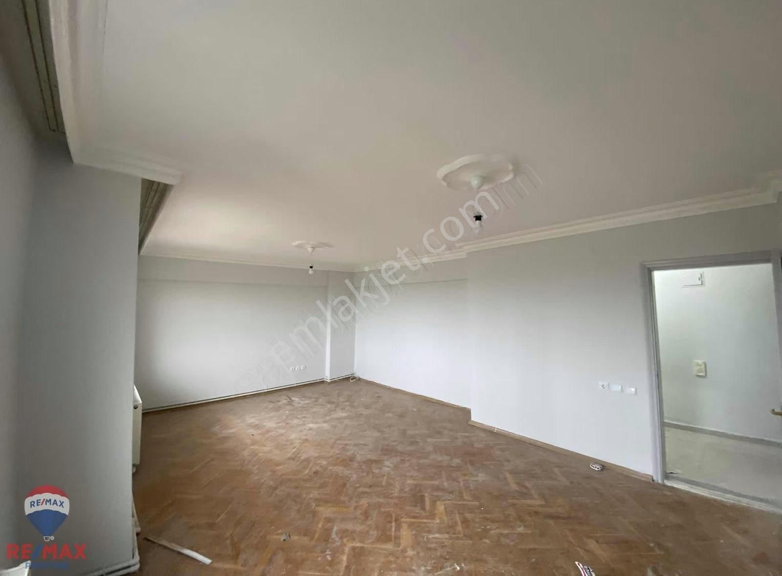 Biga / Şirintepe Mah.mutlu Sitesi Tadilatlı Ara Kat 3+1 Kiralık - Görsel 10