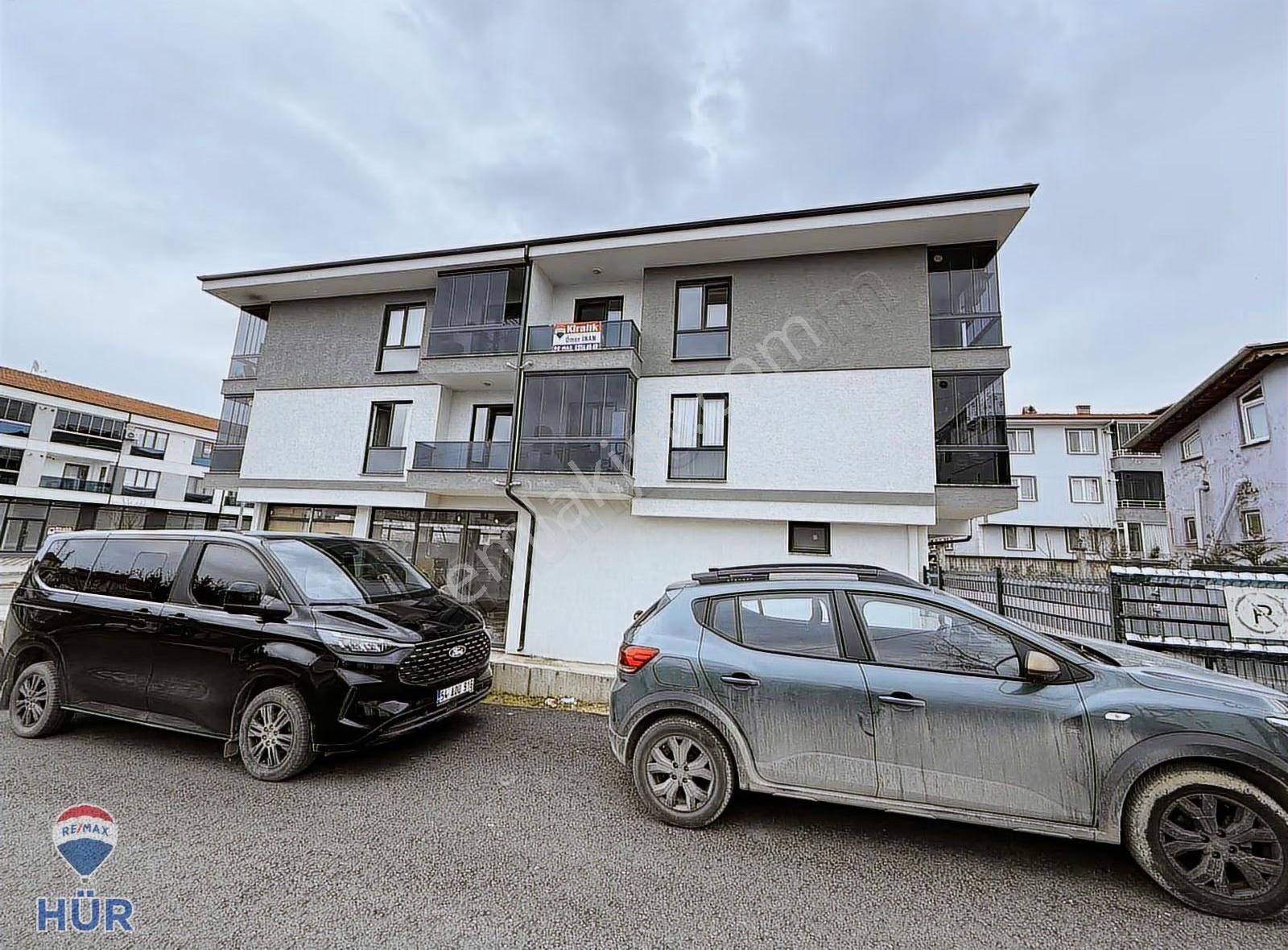 Ömer İnan Remax Hür 2+1 Kiralık Köşe Daire - Görsel 2