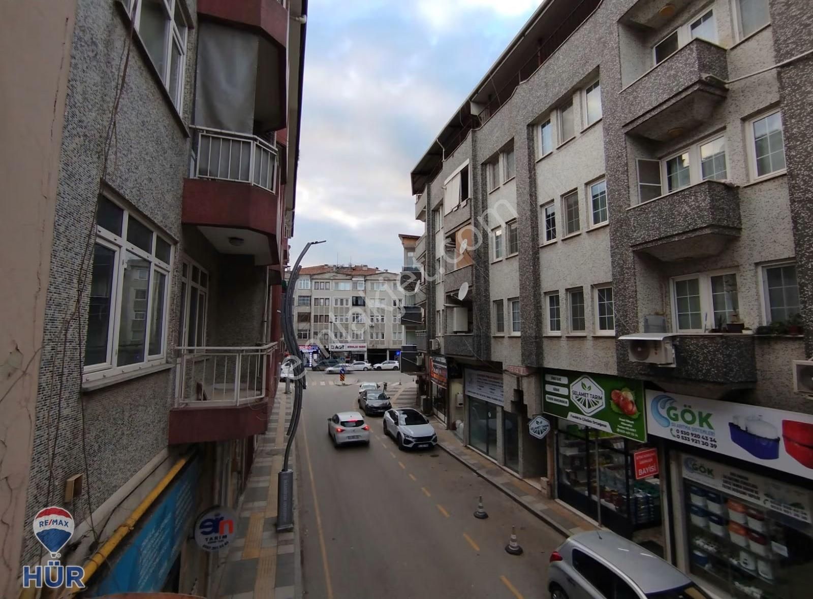 Remax Hür Yeşim Kara'dan Merkezde Teraslı Jakuzili Kiralık Dair - Görsel 9