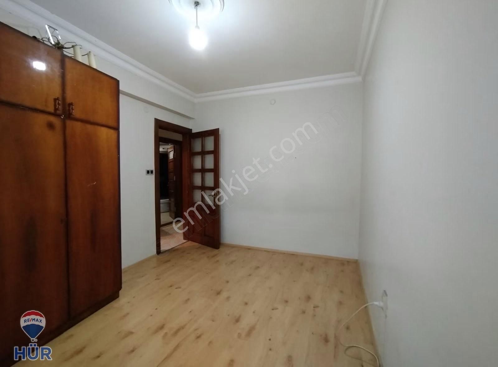 Remax Hür Yeşim Kara'dan Merkezde Teraslı Jakuzili Kiralık Dair - Görsel 26