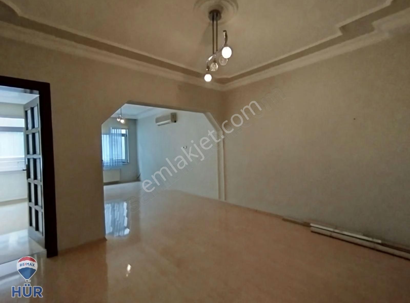 Remax Hür Yeşim Kara'dan Merkezde Teraslı Jakuzili Kiralık Dair - Görsel 15