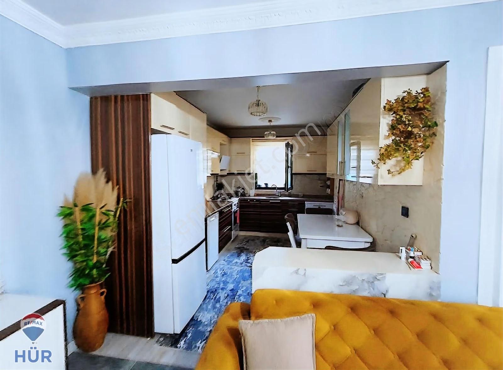 Remax Hür Özlem Şimşek'ten Sapancada Fırsat Triplex Villa - Görsel 15