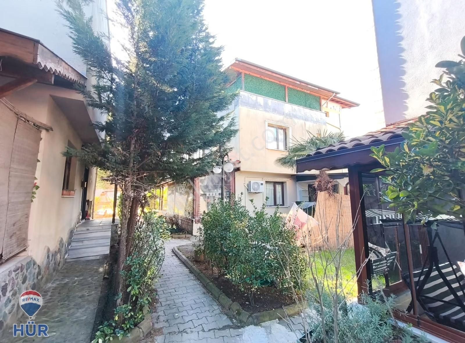Remax Hür Özlem Şimşek'ten Sapancada Fırsat Triplex Villa - Görsel 10