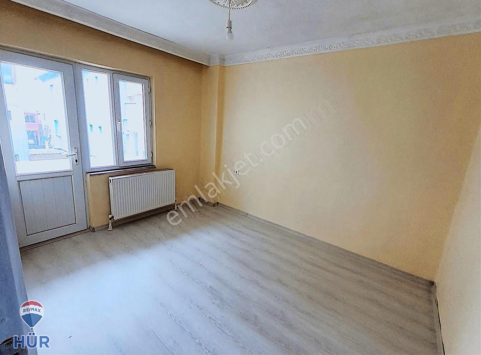 Remax Hür Özlem Şimşek'ten Arifiye'de Kiralık 3+1 Daire - Görsel 8