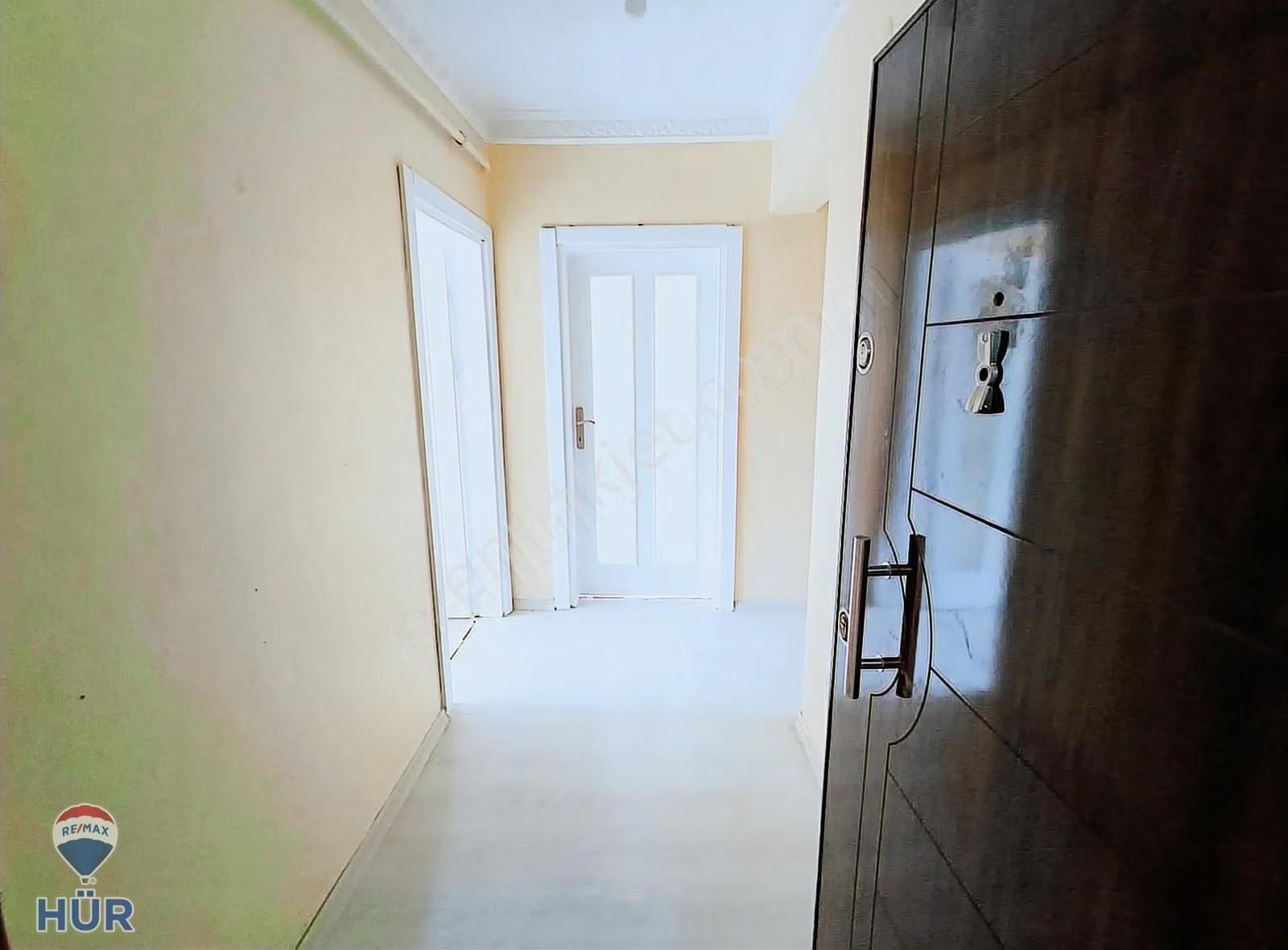 Remax Hür Özlem Şimşek'ten Arifiye'de Kiralık 3+1 Daire - Görsel 4