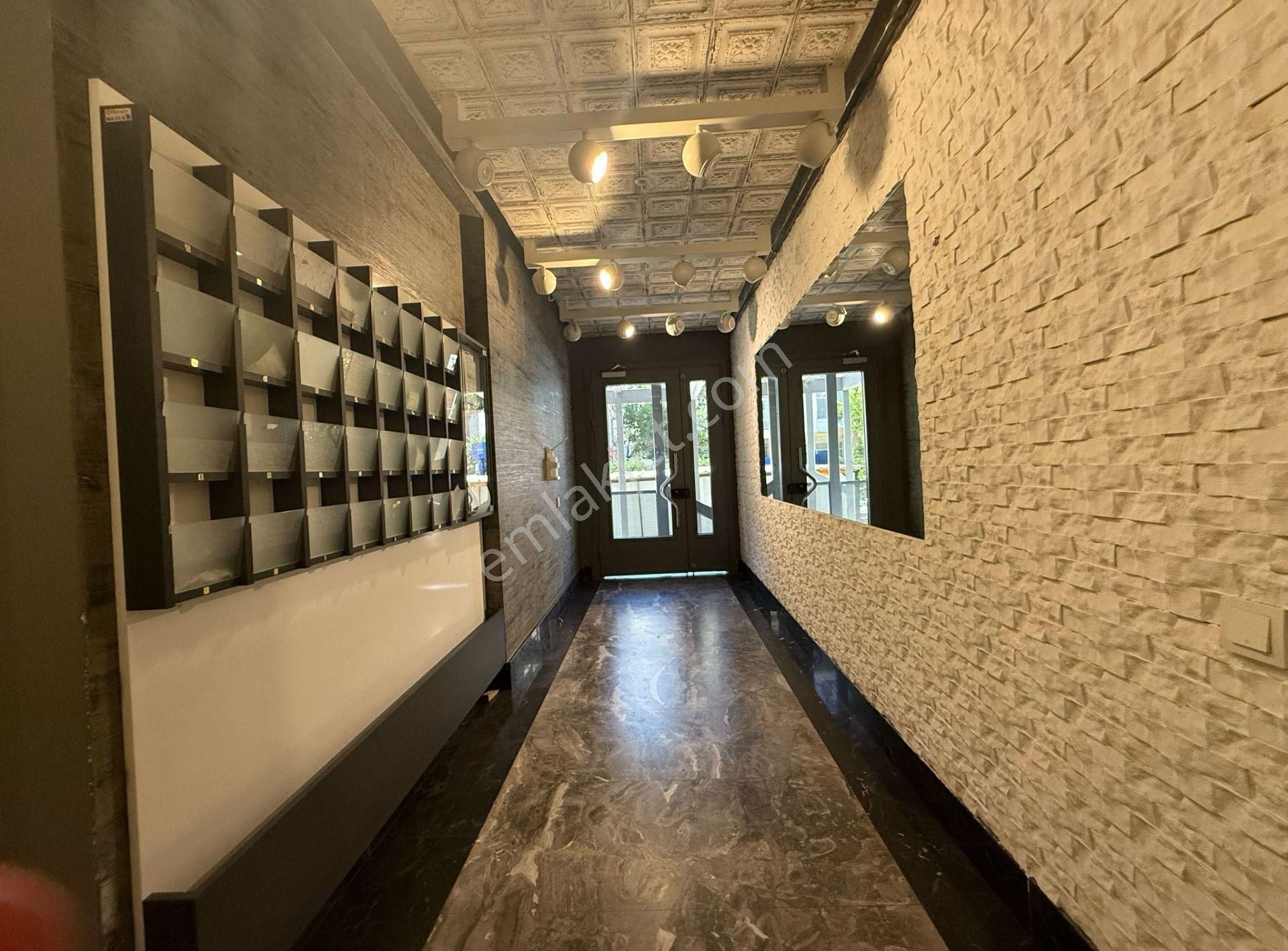 Suadiye'de Feride Geçidine Ve Caddeye Çok Yakın Satılık 3+1 Net 103 M2 Daire - Görsel 6