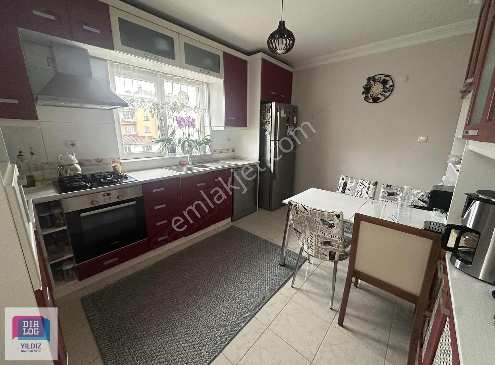 Dialog Yıldız/ Hüdavendigar Mh. Satılık Bakımlı 3+1 Arakat Daire - Görsel 26