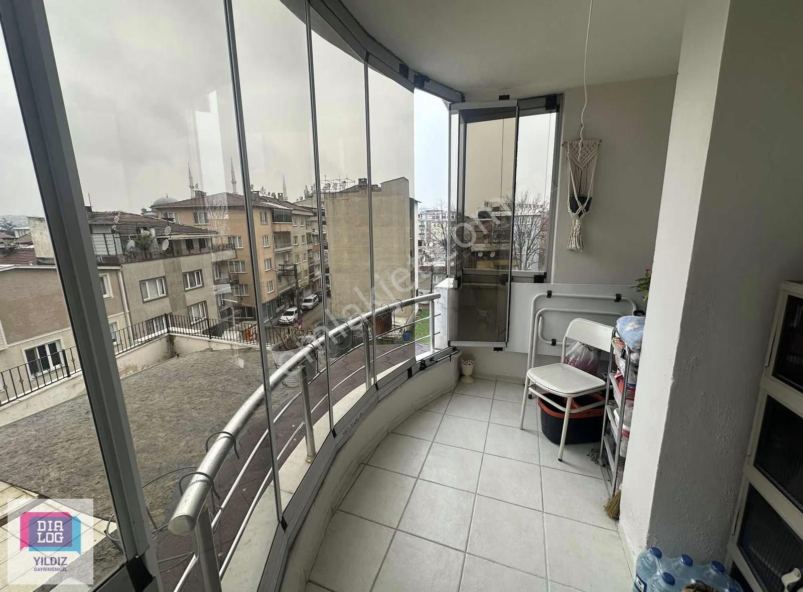 Dialog Yıldız/ Hüdavendigar Mh. Satılık Bakımlı 3+1 Arakat Daire - Görsel 3