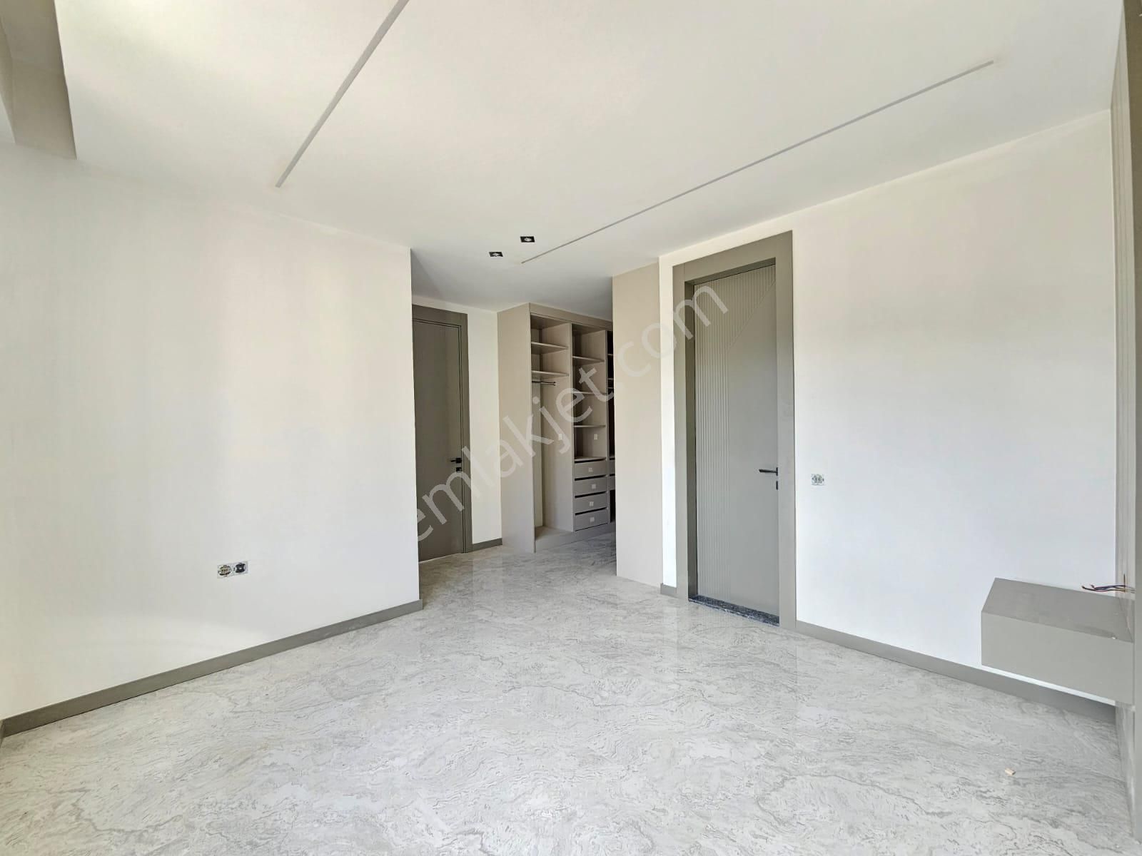 Denizli 1200 Evlerde Panjurlu Giyinme Odalı Ebeveyn Banyolu Lüks Daireler - Görsel 18