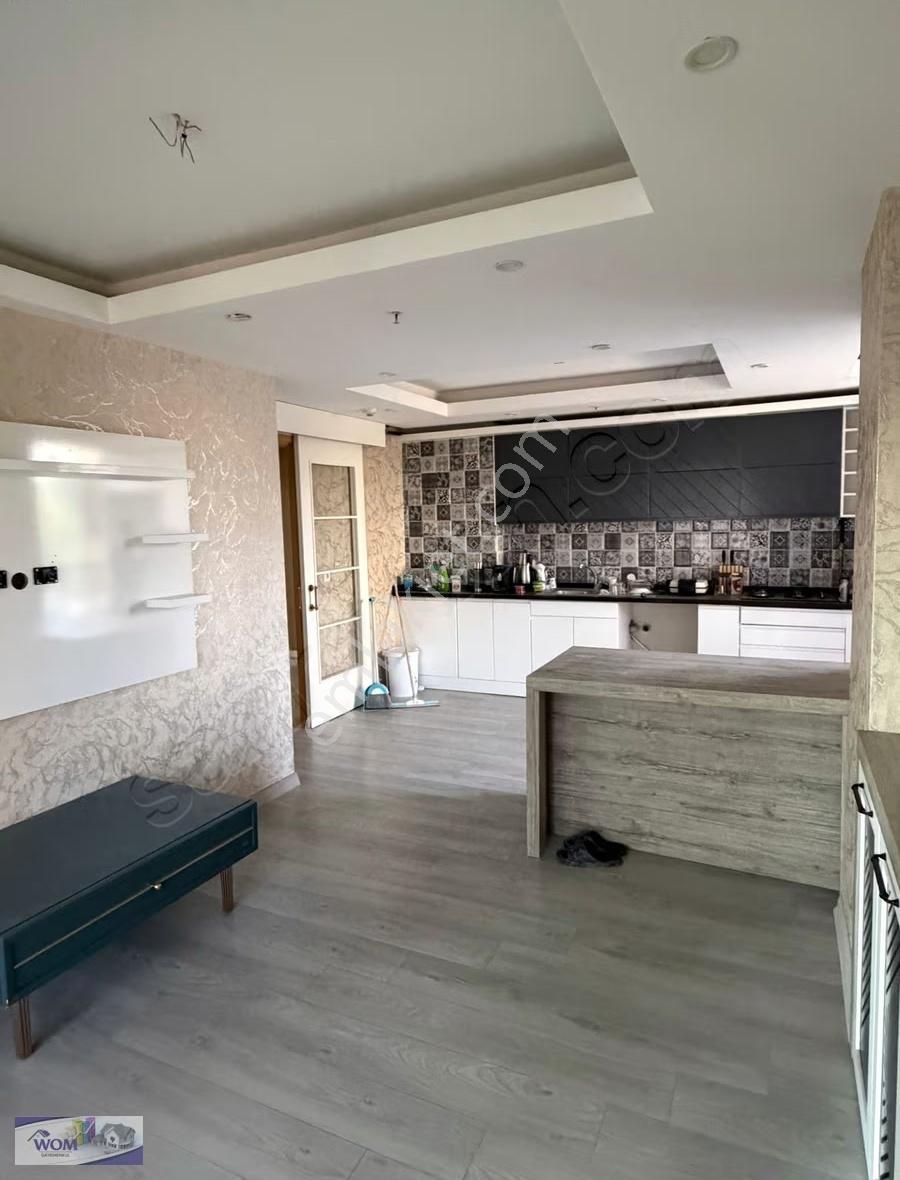 Yenişehir 34. Cadde'de Geniş Satılık 3+1 Net 180 M2 Daire