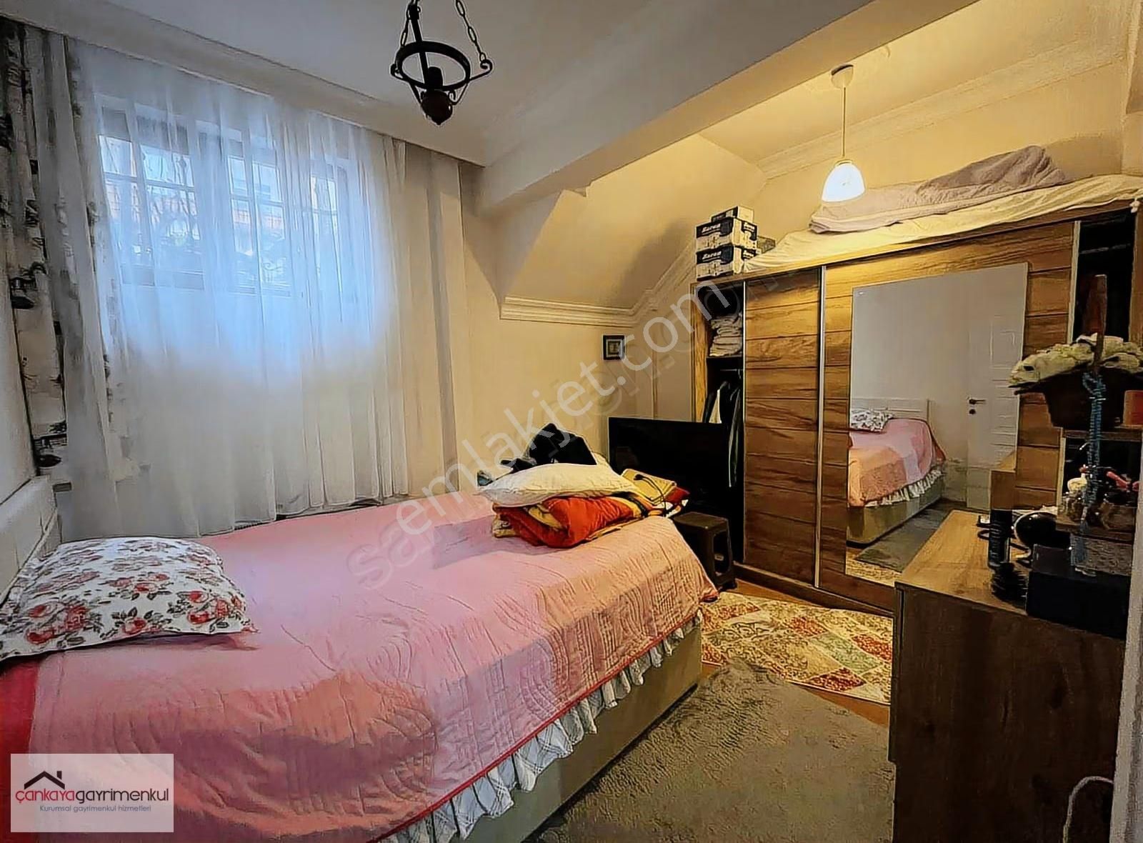 Halkalının En Merkezi Yerinde 1+1 Tek Daire Üzerine Bahçekat!! - Görsel 18