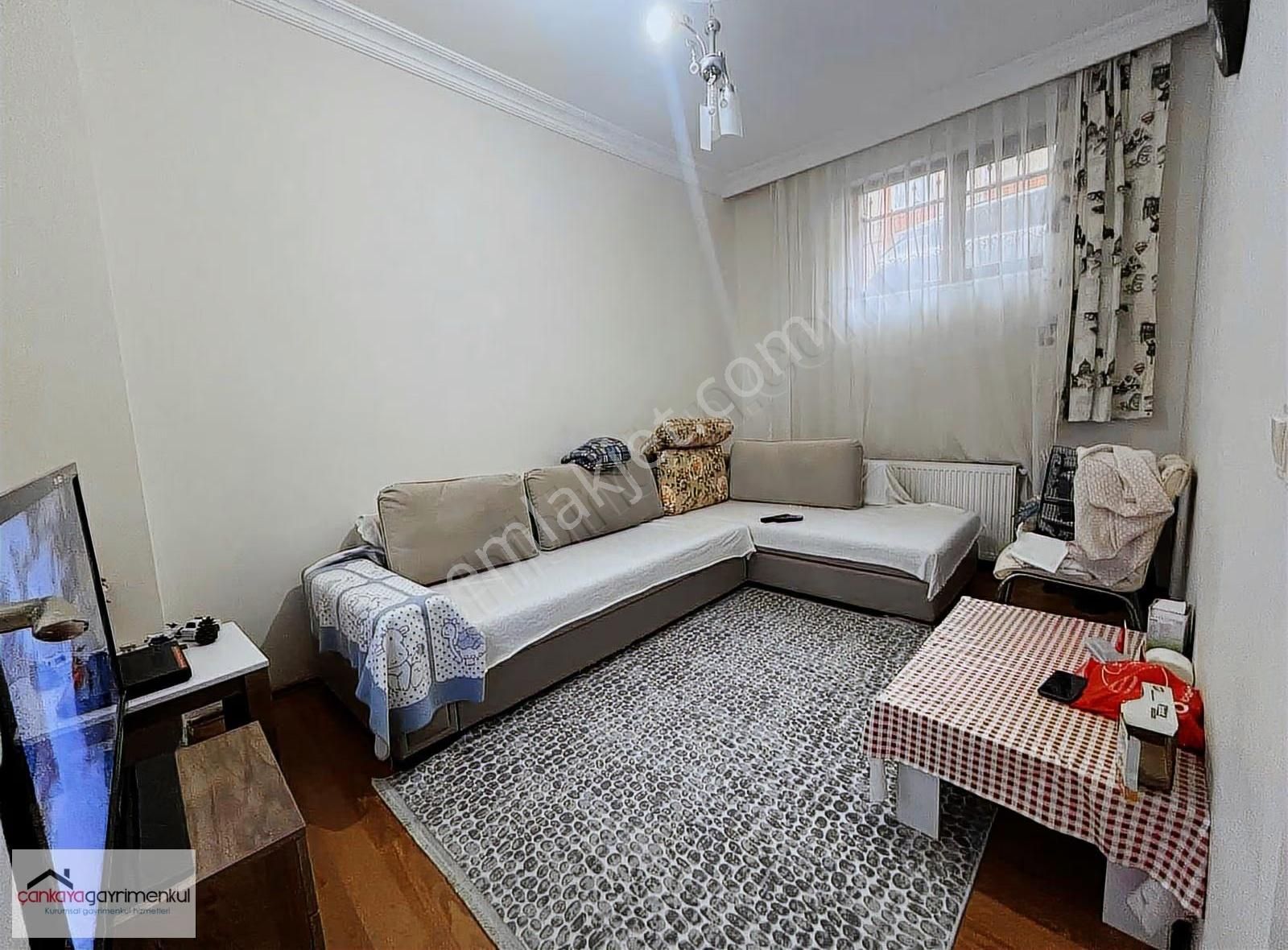 Halkalının En Merkezi Yerinde 1+1 Tek Daire Üzerine Bahçekat!! - Görsel 13