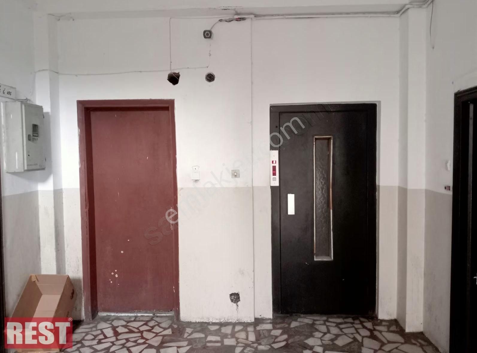 Birçok İş Koluna Uygun Cadde Üzerinde Asansör Lu - Görsel 4