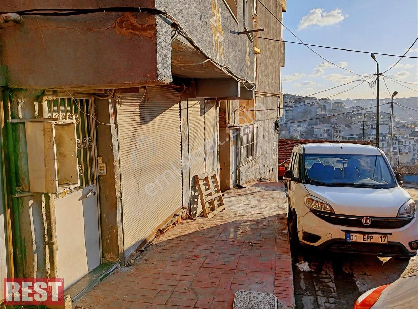 Duz Giriş Temiz Kullanışlı Kiralık Dükkan - Görsel 4