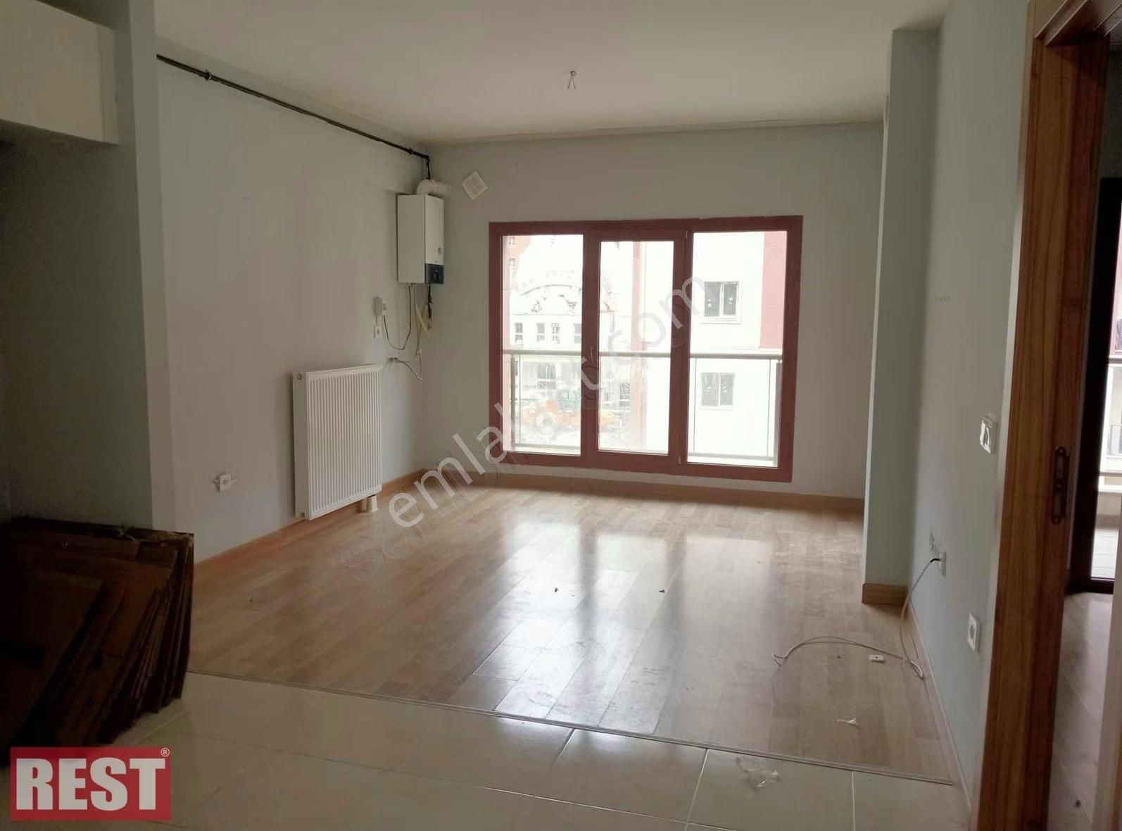 Toki Yeni Binada Büyük Kullanışlı Temiz Kiralık Daire