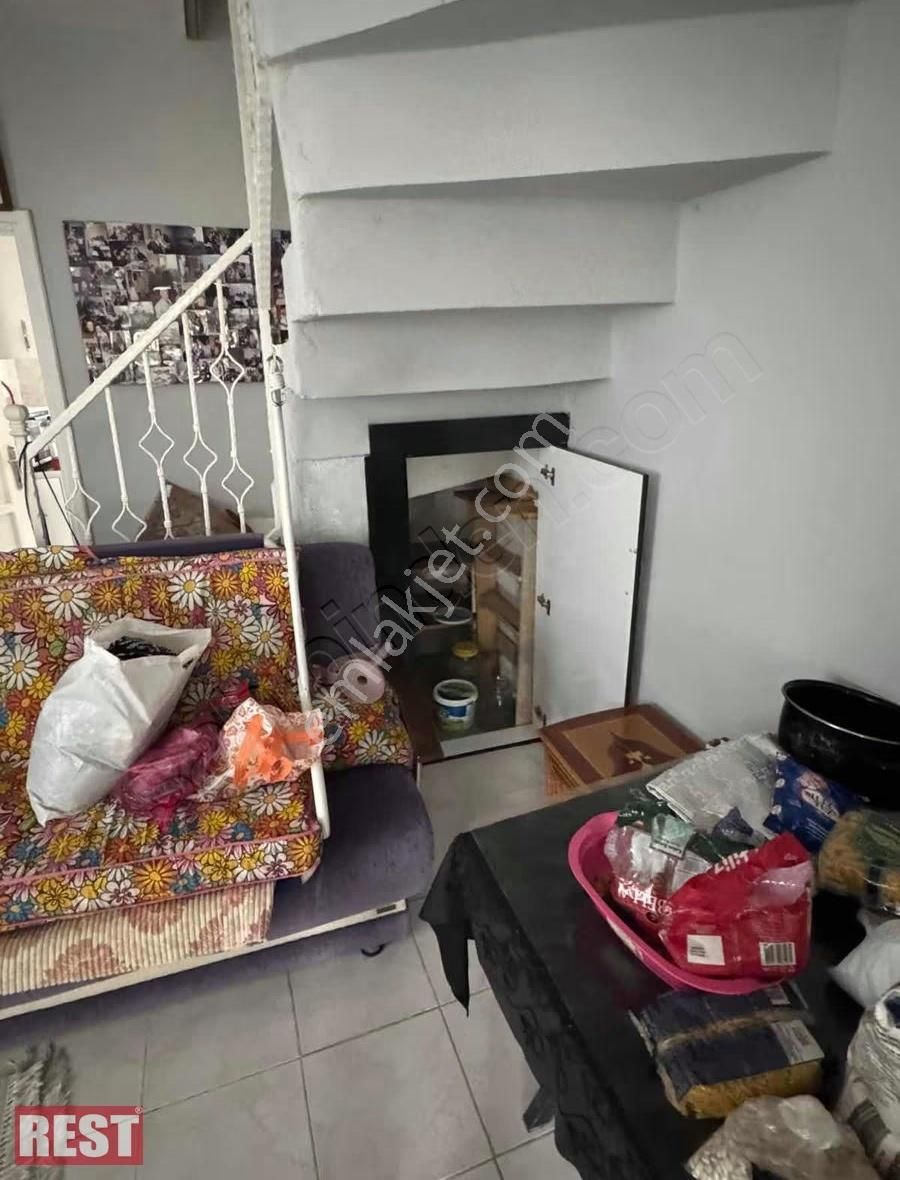 Yeniçiftlikde Kelepir Acil Satılık 5+1 Villa - Görsel 8