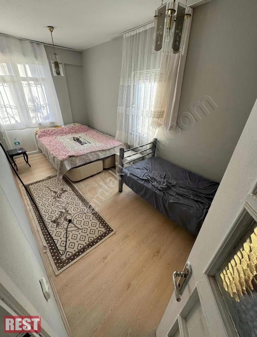 Yeniçiftlikde Kelepir Acil Satılık 5+1 Villa - Görsel 9