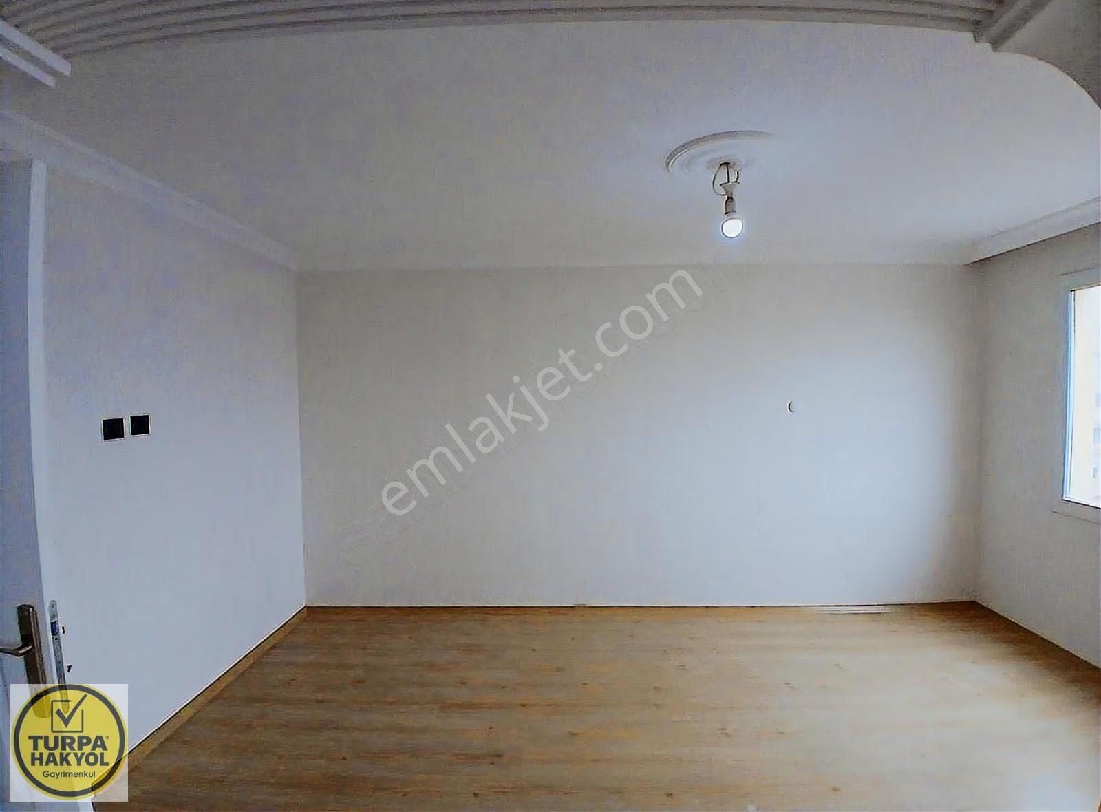 Satılık 120 M2 3+1 Ferah Geniş Tadilatlı Güzel Bir Daire - Görsel 4