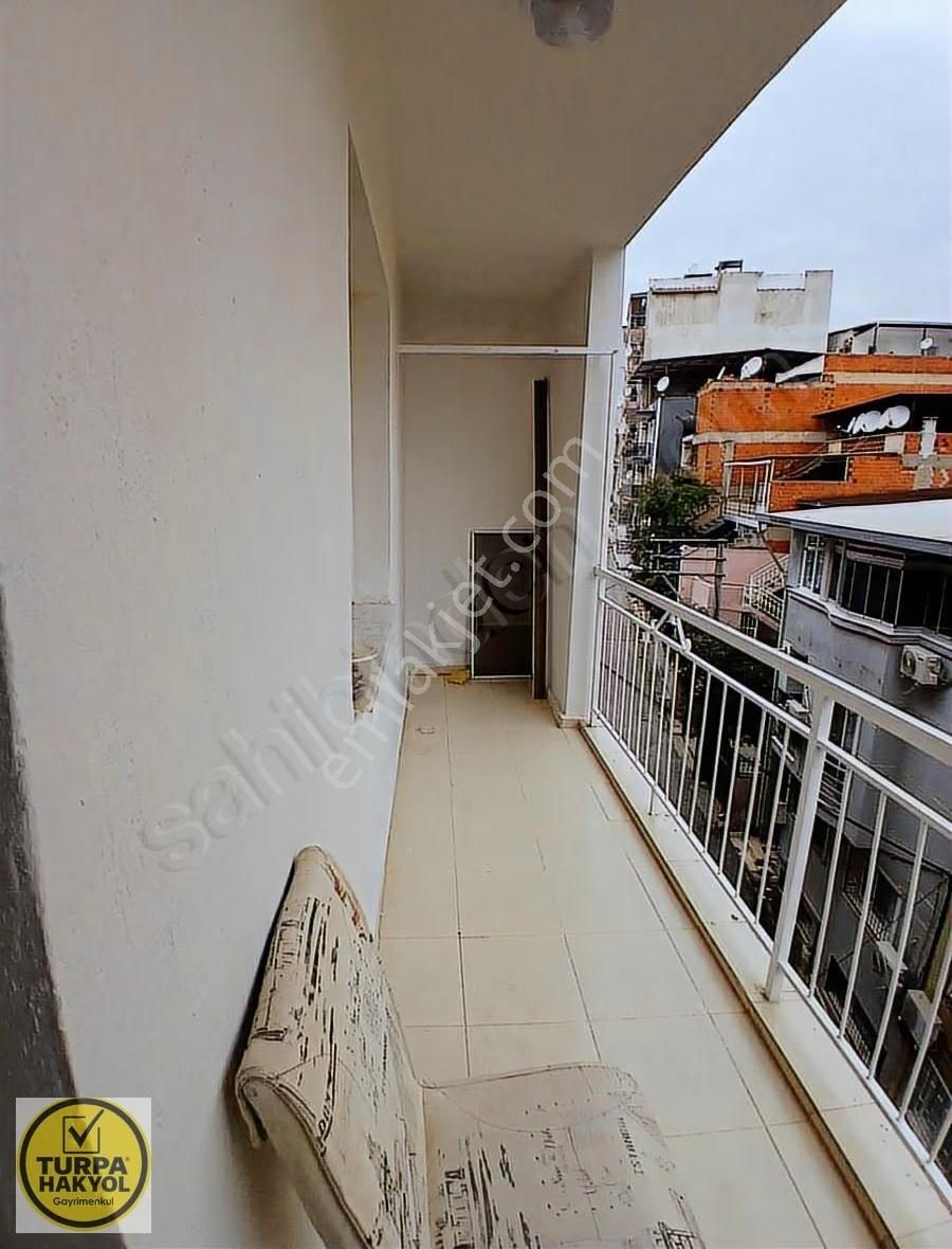 Satılık 120 M2 3+1 Ferah Geniş Tadilatlı Güzel Bir Daire - Görsel 22