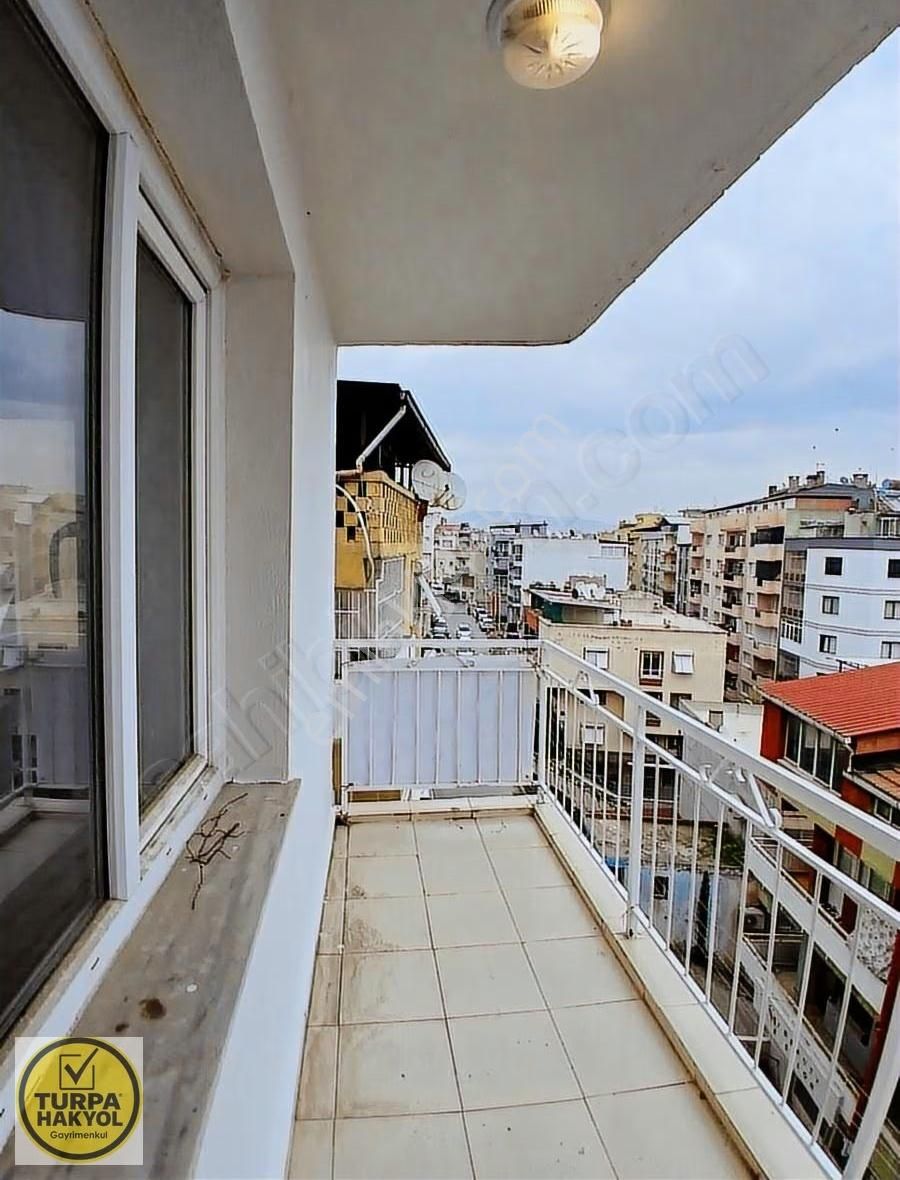 Satılık 120 M2 3+1 Ferah Geniş Tadilatlı Güzel Bir Daire - Görsel 25