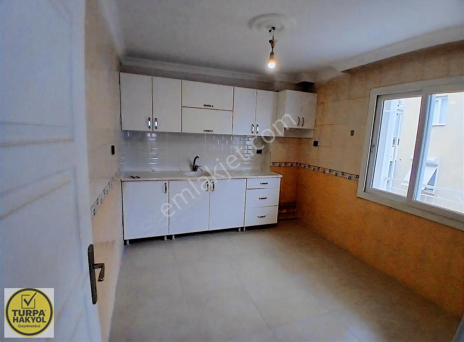 Satılık 120 M2 3+1 Ferah Geniş Tadilatlı Güzel Bir Daire - Görsel 12