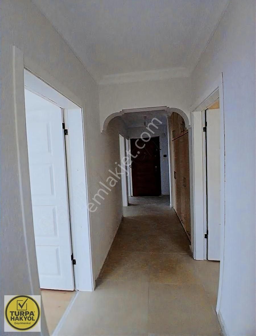 Satılık 120 M2 3+1 Ferah Geniş Tadilatlı Güzel Bir Daire - Görsel 11