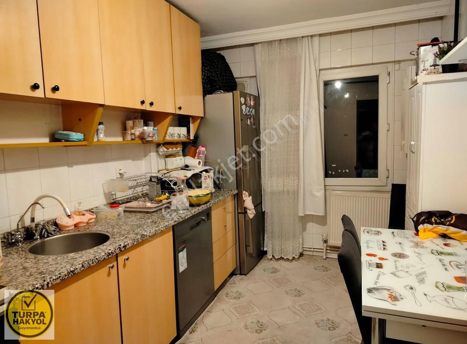 Satılık 115 M2 3+1 Ara Kat Doğalgazlı Ferah Bir Daire - Görsel 3