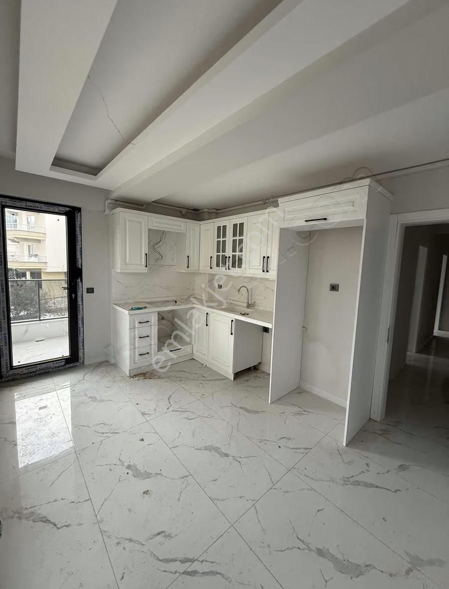 Yorulmaz Gayrimenkulde - Görsel 1