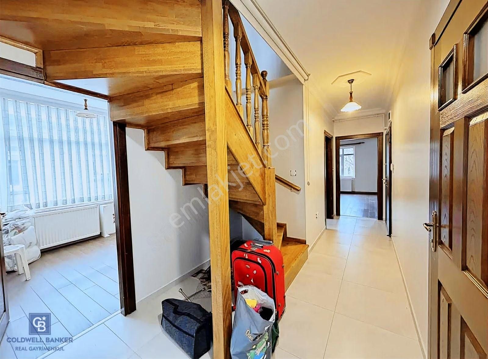 Acıbadem Sakinler 2004 Yapımı Bina 5+2 Teraslı Dubleks Kiralık - Görsel 11