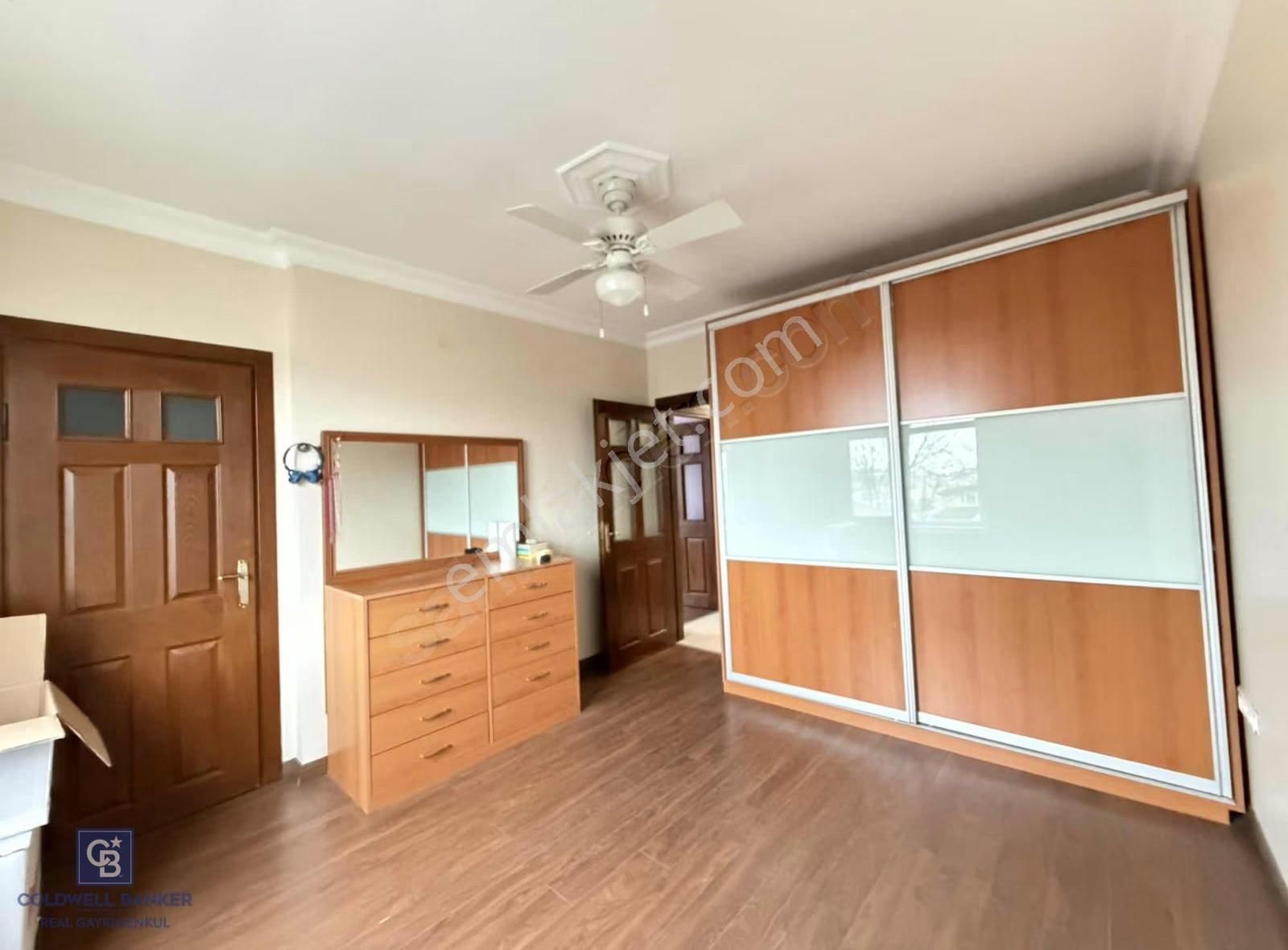 Acıbadem Sakinler 2004 Yapımı Bina 5+2 Teraslı Dubleks Kiralık - Görsel 8