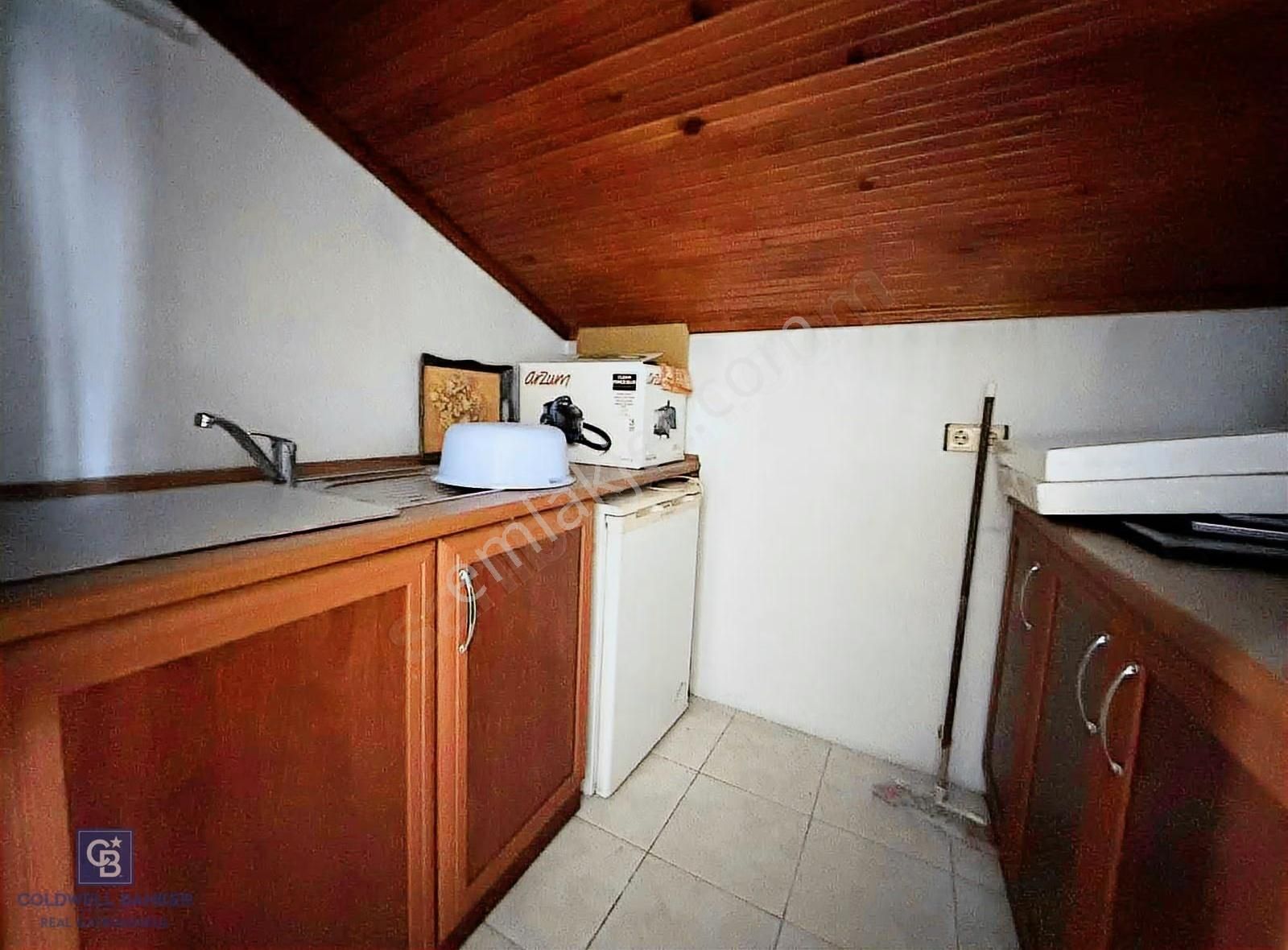 Acıbadem Zeamet Sokak İskanlı Katta Tek 3+2 Dubleks Daire - Görsel 4