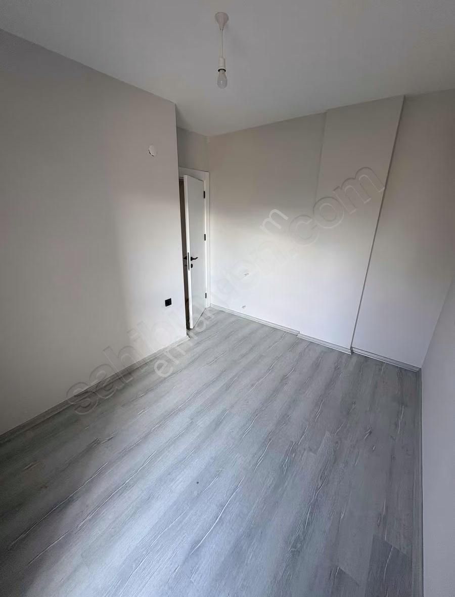 Merkezi Konumda Kiralık Geniş 1+1 - Görsel 2