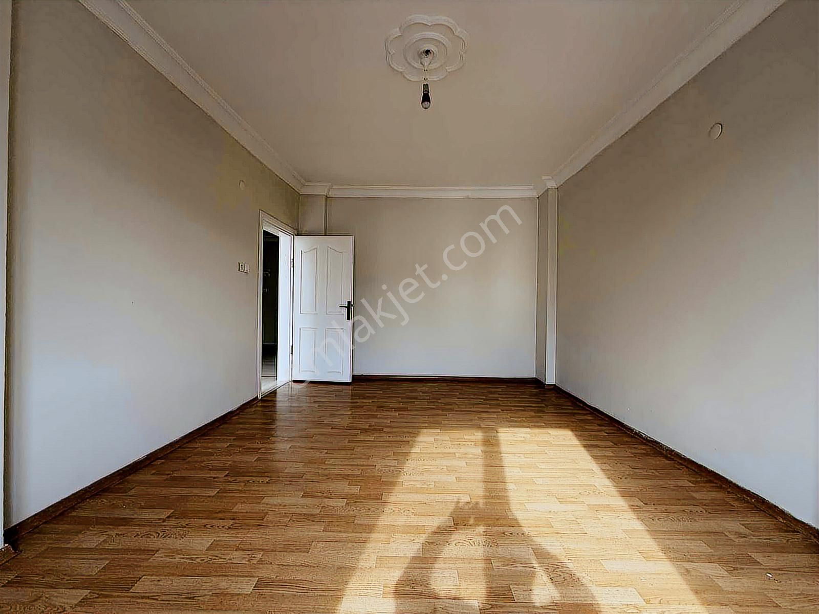 Mimar Sinan Mahallesi'nde Cadde Üzerinde 110 M2 'lik 2+1 Daire - Görsel 8