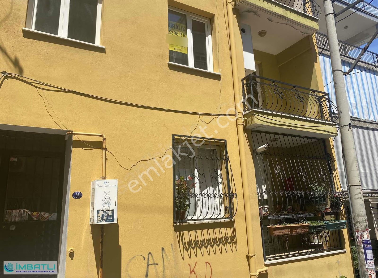 Cadde Yakını 2+1 Kiralık Geniş Daire