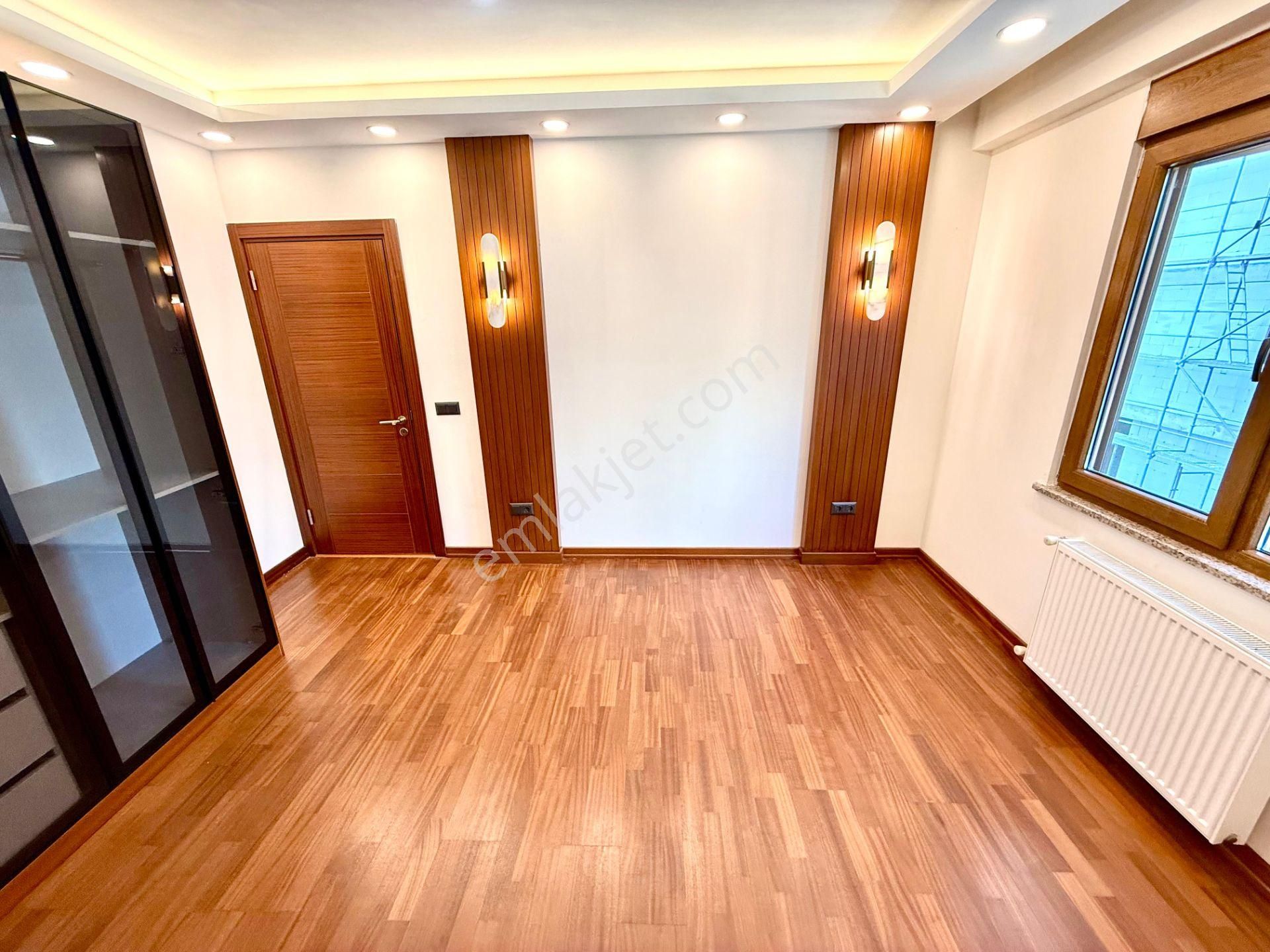 Caddebostan'da Sahil Parselinde Park Manzaralı 2+1 Balkonlu Geniş Daire - Görsel 17