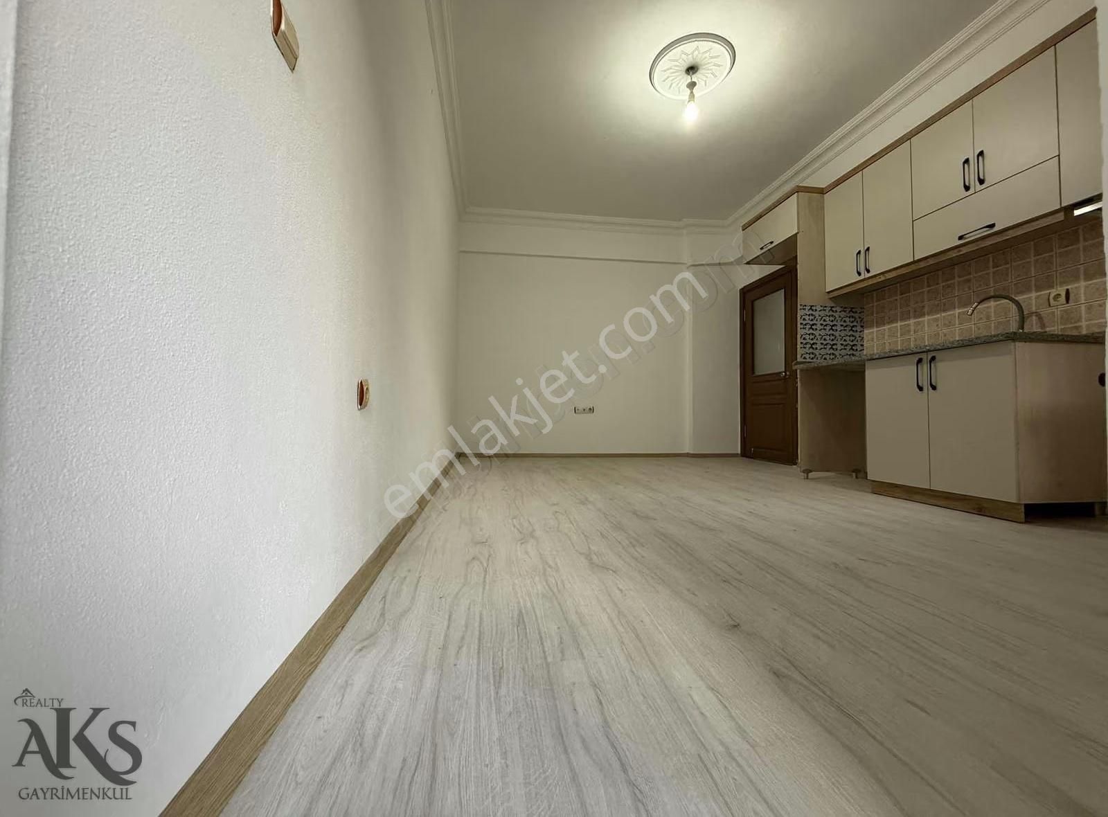 Gündoğdu Tramvaya Çok Yakın Kiralık Bakımlı 1+1 Yüksek Giriş - Görsel 14