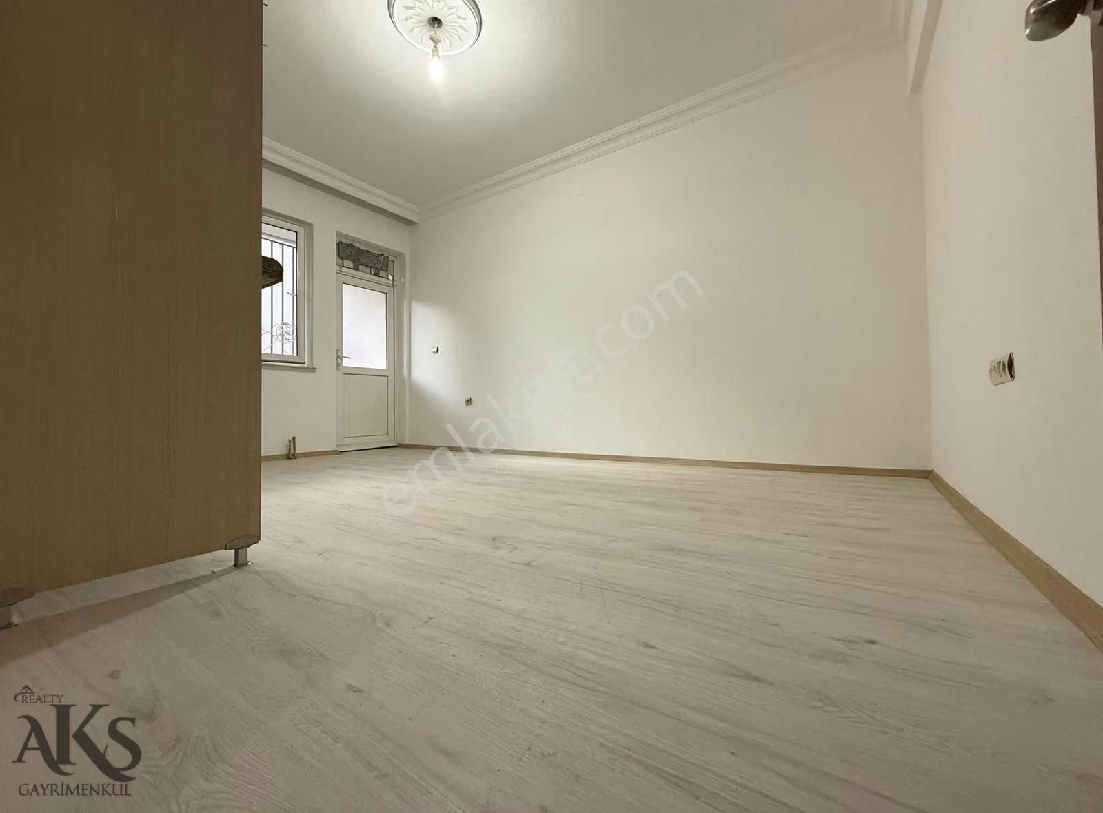 Gündoğdu Tramvaya Çok Yakın Kiralık Bakımlı 1+1 Yüksek Giriş - Görsel 13
